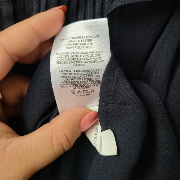 Express Ruffle Square Neck Tank - Picture 6 of 9